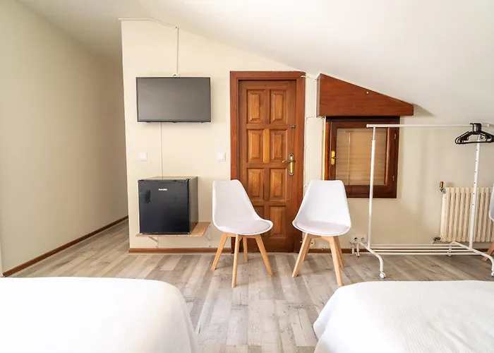 Guest house Valdecilla 3000