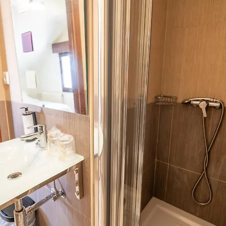Guest house Valdecilla 3000 Santander